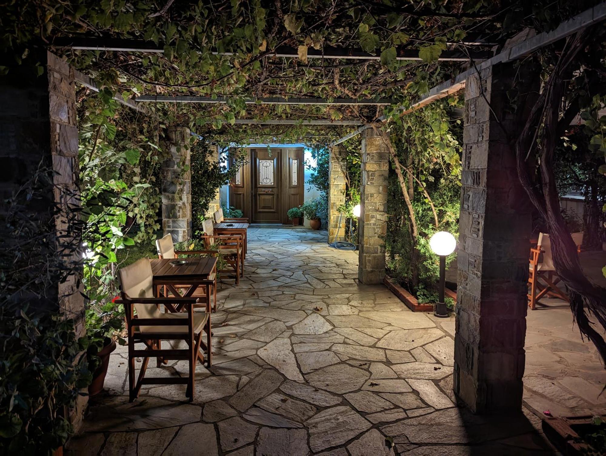 Guesthouse Christos Bandar Skopelos Luaran gambar